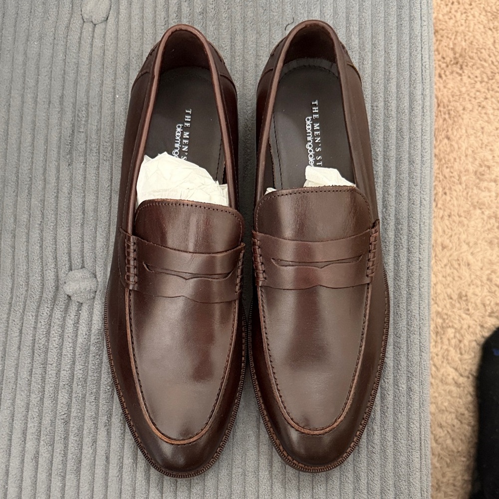 Bloomingdale’s Mens Brown Loafers